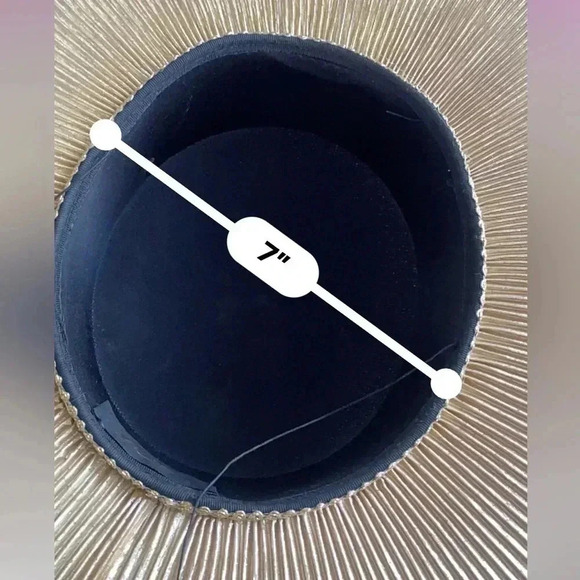 Vintage Juan Ell Fashion Hat Beautiful Gold Statement Great Condition - Picture 8 of 11